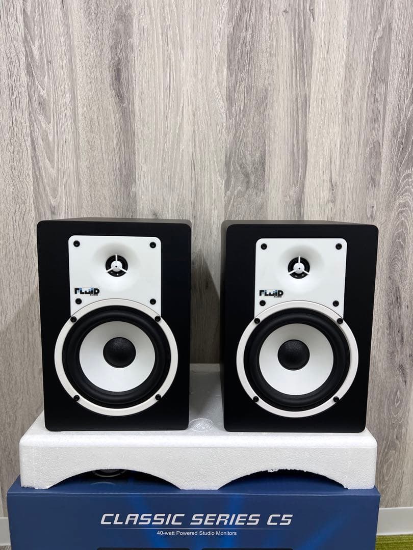 新品／未使用　フルイド　fluid audio  c5 モニタースピーカー
