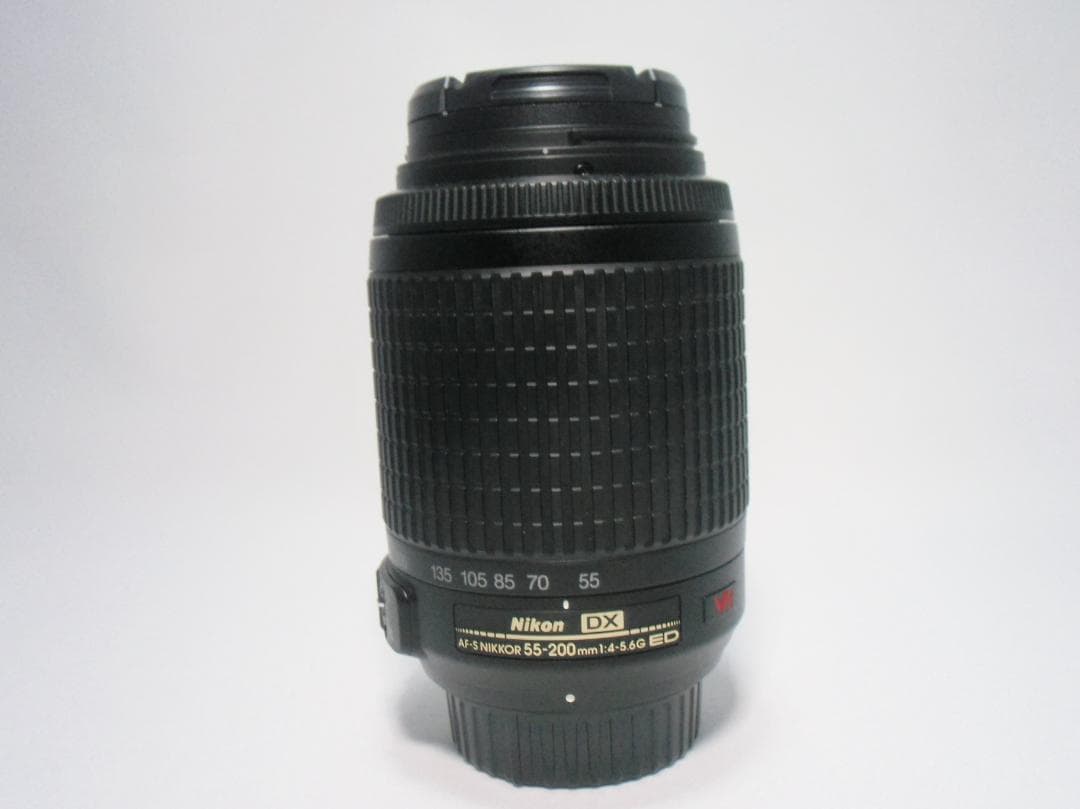 Nikon D3100 デジタル一眼レフカメラ　B057