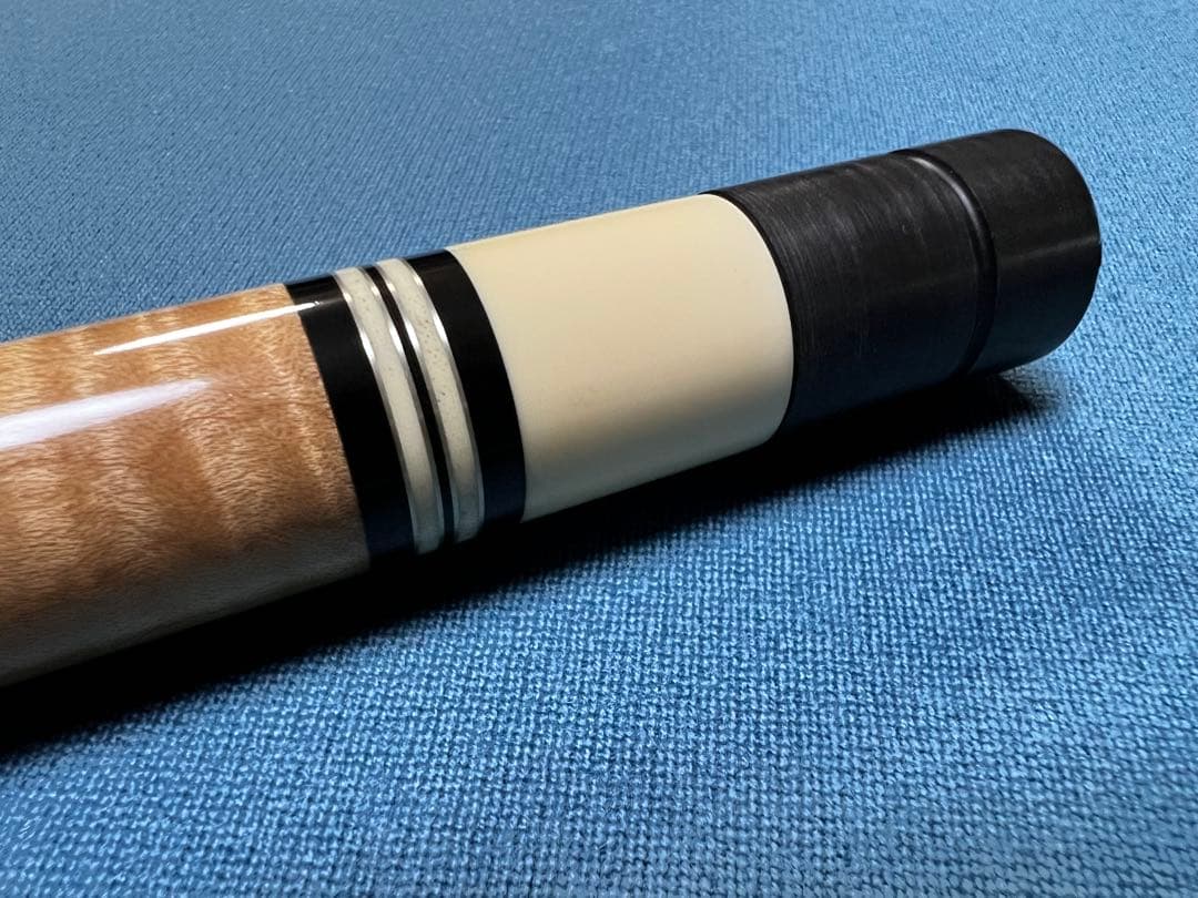 ランブロス　カーリーメイプルストレート