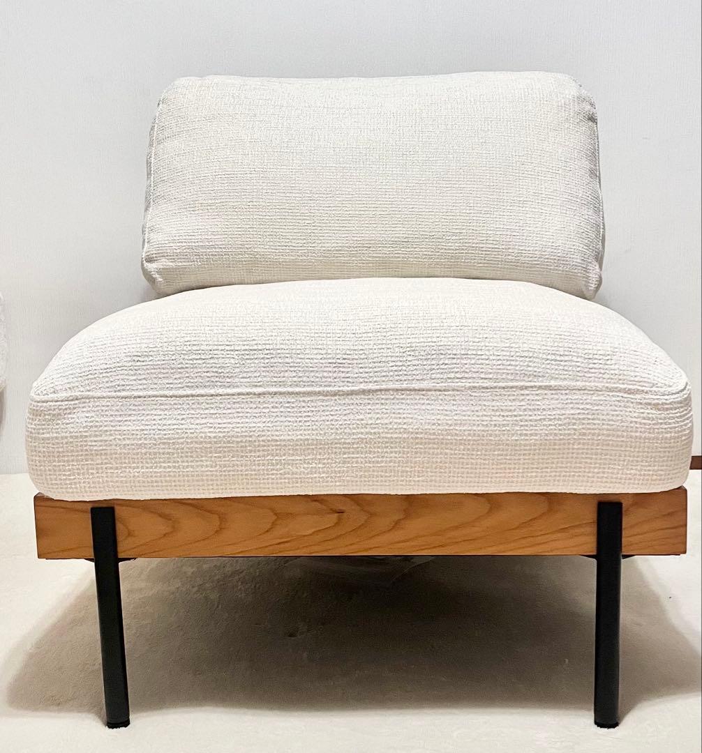 【美品・未使用に近い】delos シンプル 1人掛けソファ　一人掛け