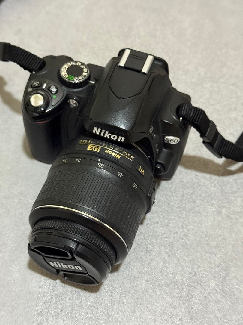 Nikon D60 ダブルズームレンズセット一眼レフカメラ ニコン キット