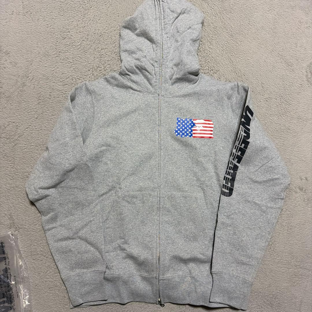 A BATHING APE BAPE undefeated LA限定　パーカー