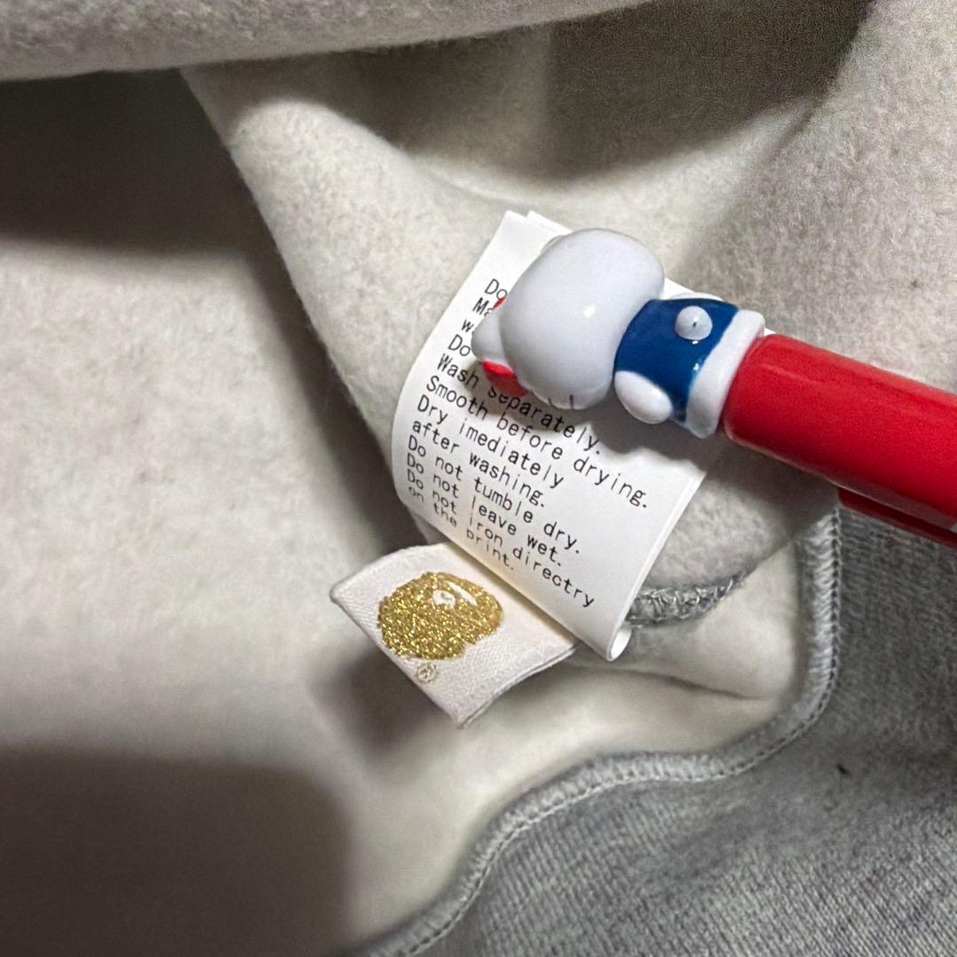 A BATHING APE BAPE undefeated LA限定　パーカー