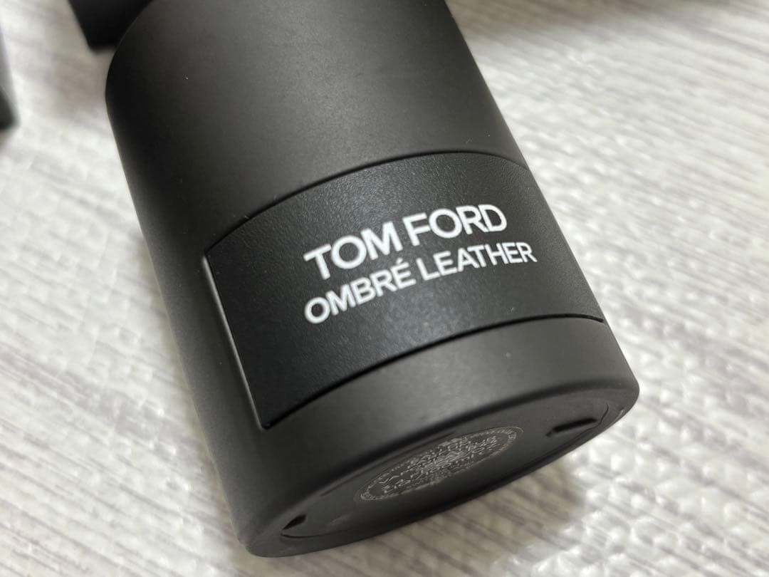 【新品同様】TOMFORDトムフォード香水　オンブレレザー100ml