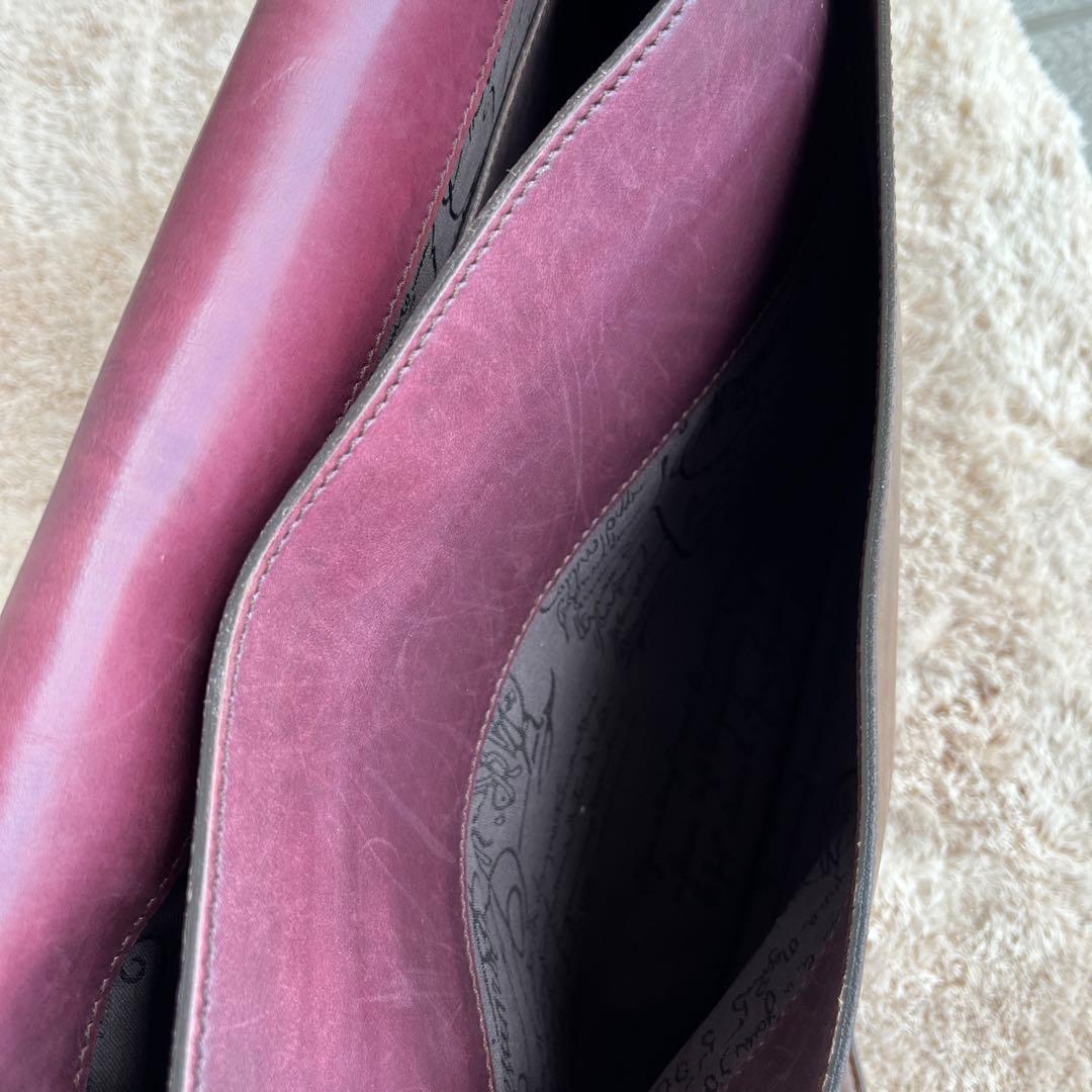 ベルルッティ　メッセンジャーバッグ　茶