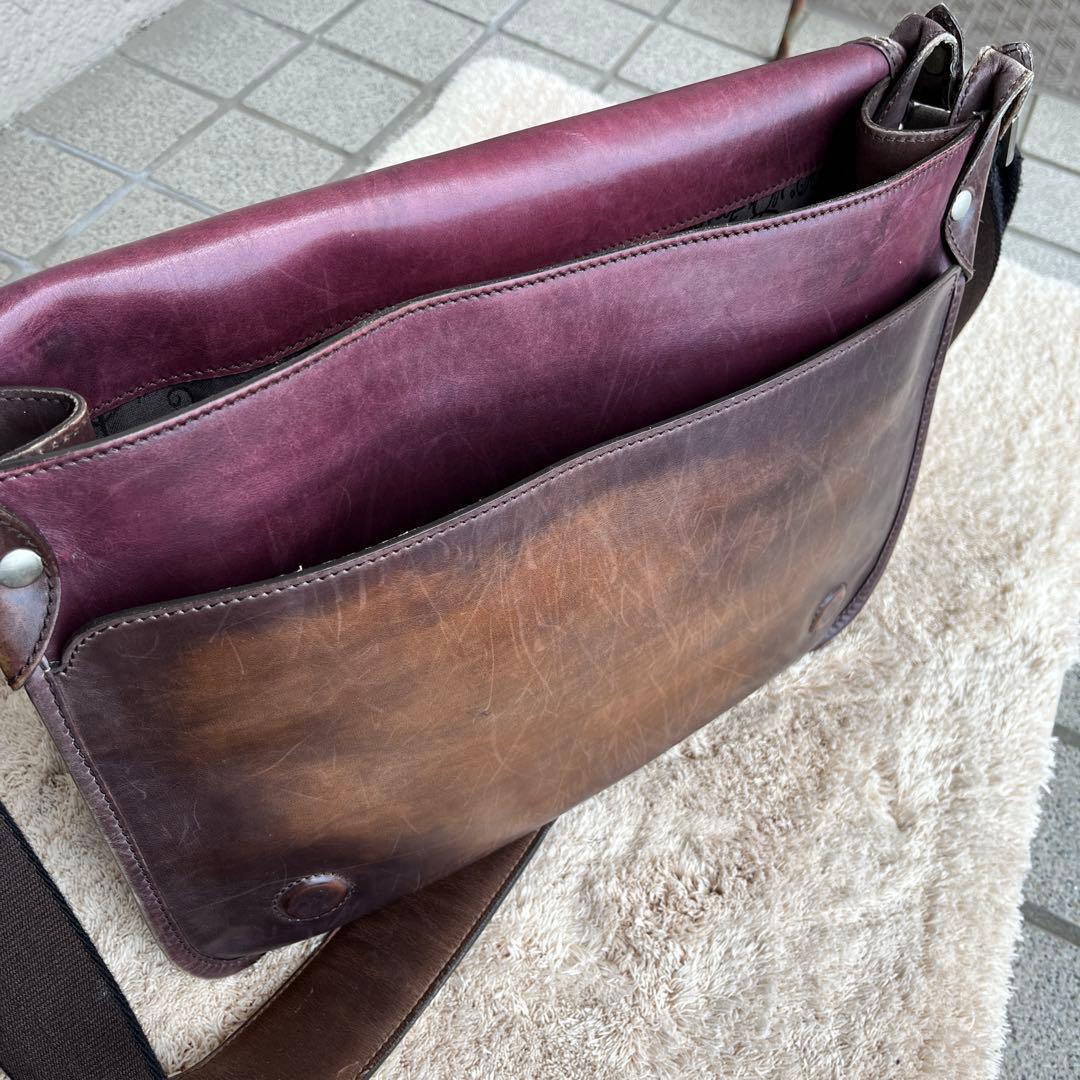 ベルルッティ　メッセンジャーバッグ　茶