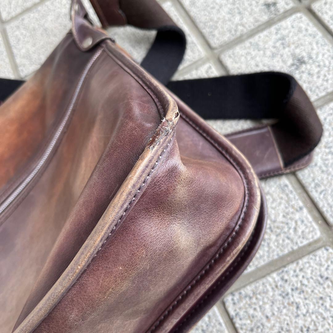 ベルルッティ　メッセンジャーバッグ　茶