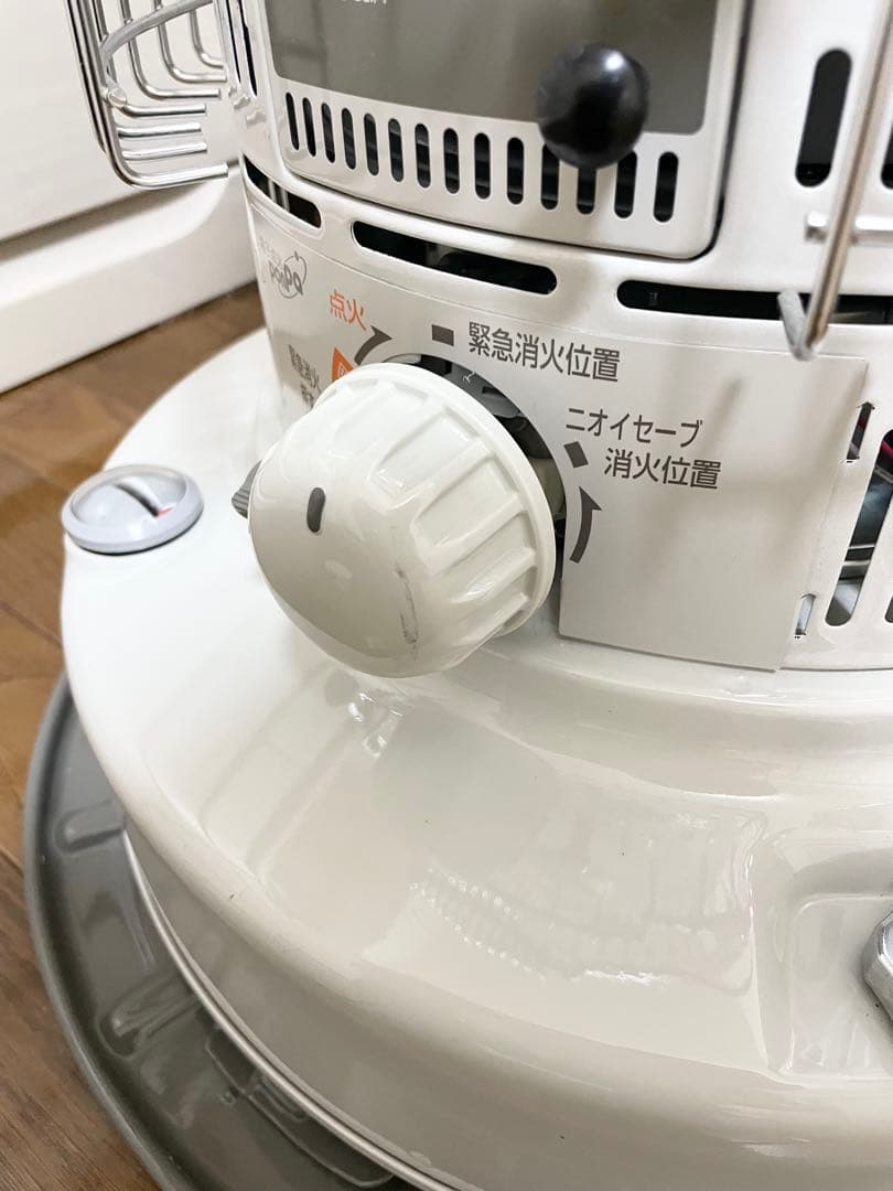 21年製　トヨトミ　大型石油ストーブ　KS-67H