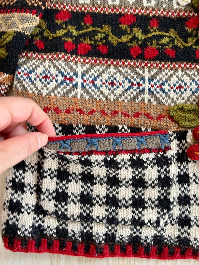 最安値お値下！美品PINK HOUSE苺モチーフカーディガン・クリーニング済