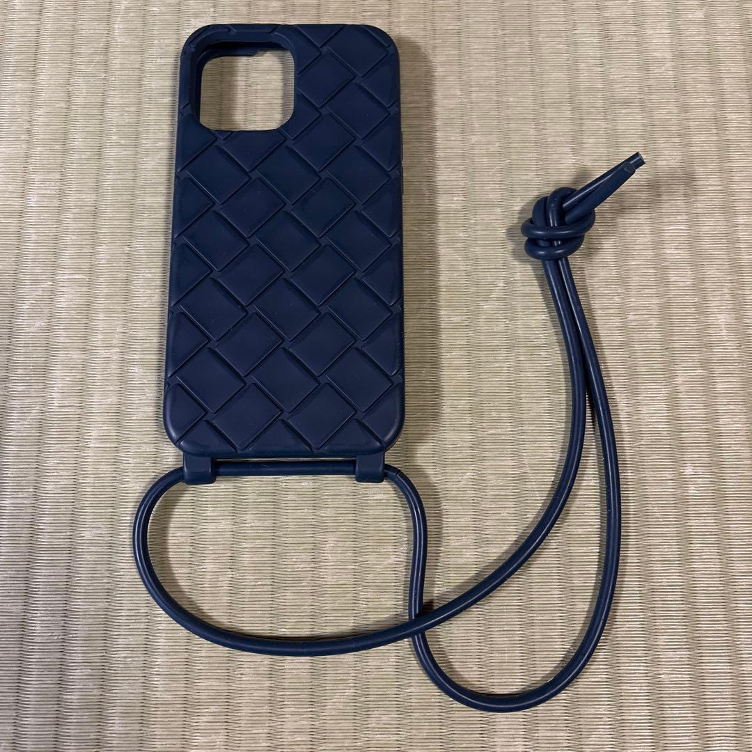 BOTTEGA VENETA iPhone13Pro Max シリコンケース 紺
