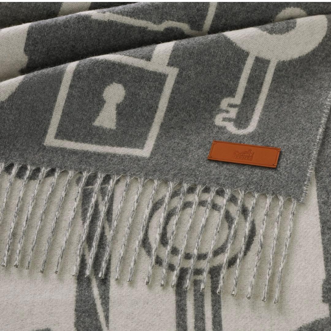 HERMES（エルメス）☆ カシミヤマフラー　カザック・キーコレクション　新品