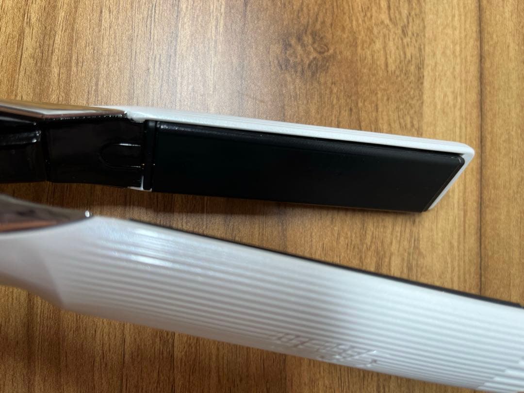 ReFa ストレートアイロン RE-AC02A リファ　半額