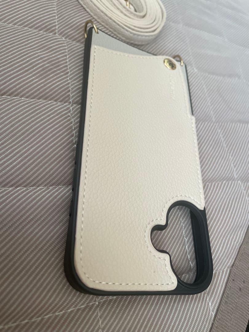 iPhone 16 128GB ホワイト　いろいろおまけ付❣️