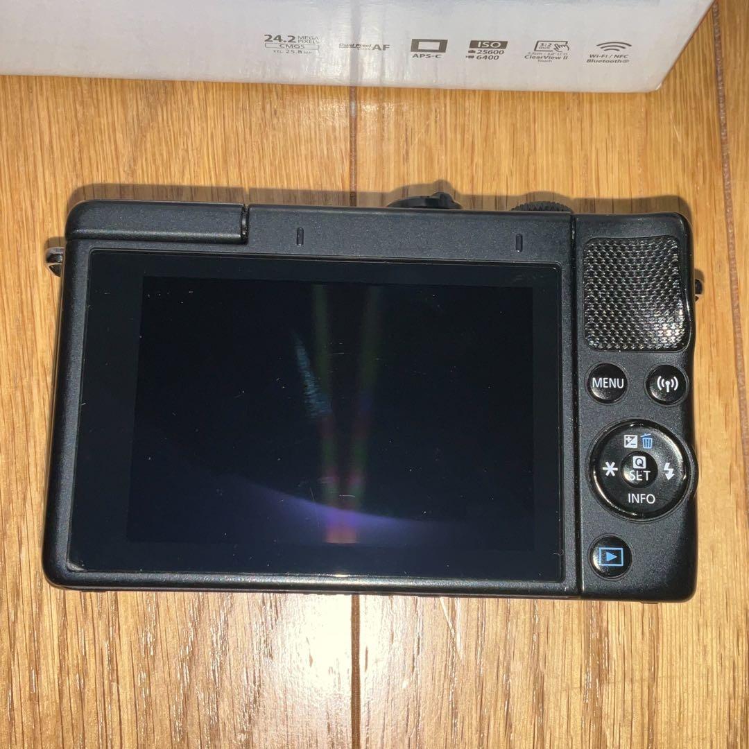 Canon EOS M100 ダブルレンズキット　ブラック　ミラーレスカメラ