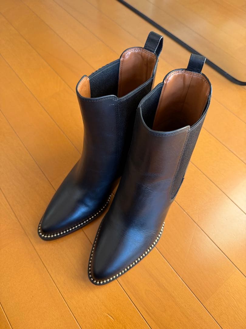 COACH ブラック サイドゴアブーツ スタッズ.