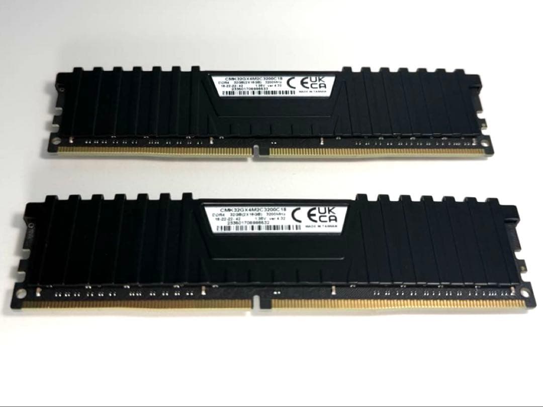 【動作確認済】CORSAIR DDR4 32GB [16GB×2枚]