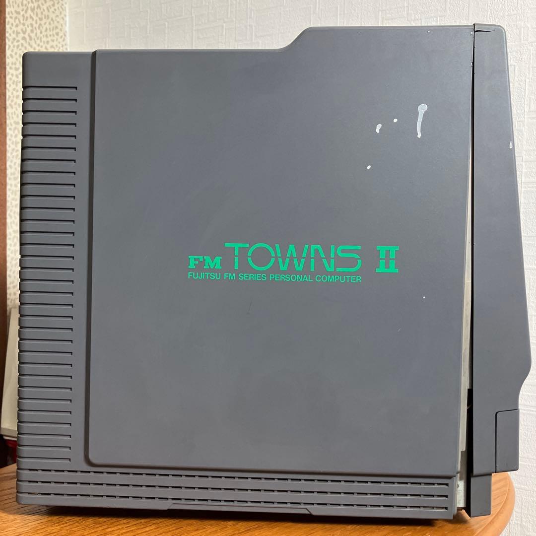 富士通　FM TOWNS II FMTW2UX20 ジャンク