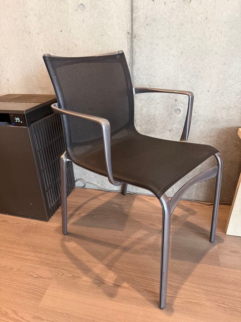 定価12万Cassina ixc.　Alias　ハイフレーム　アームチェア