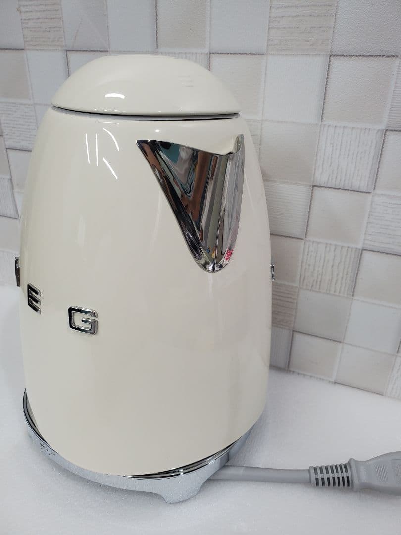 SMEG スメッグ ケトル(マットホワイト)