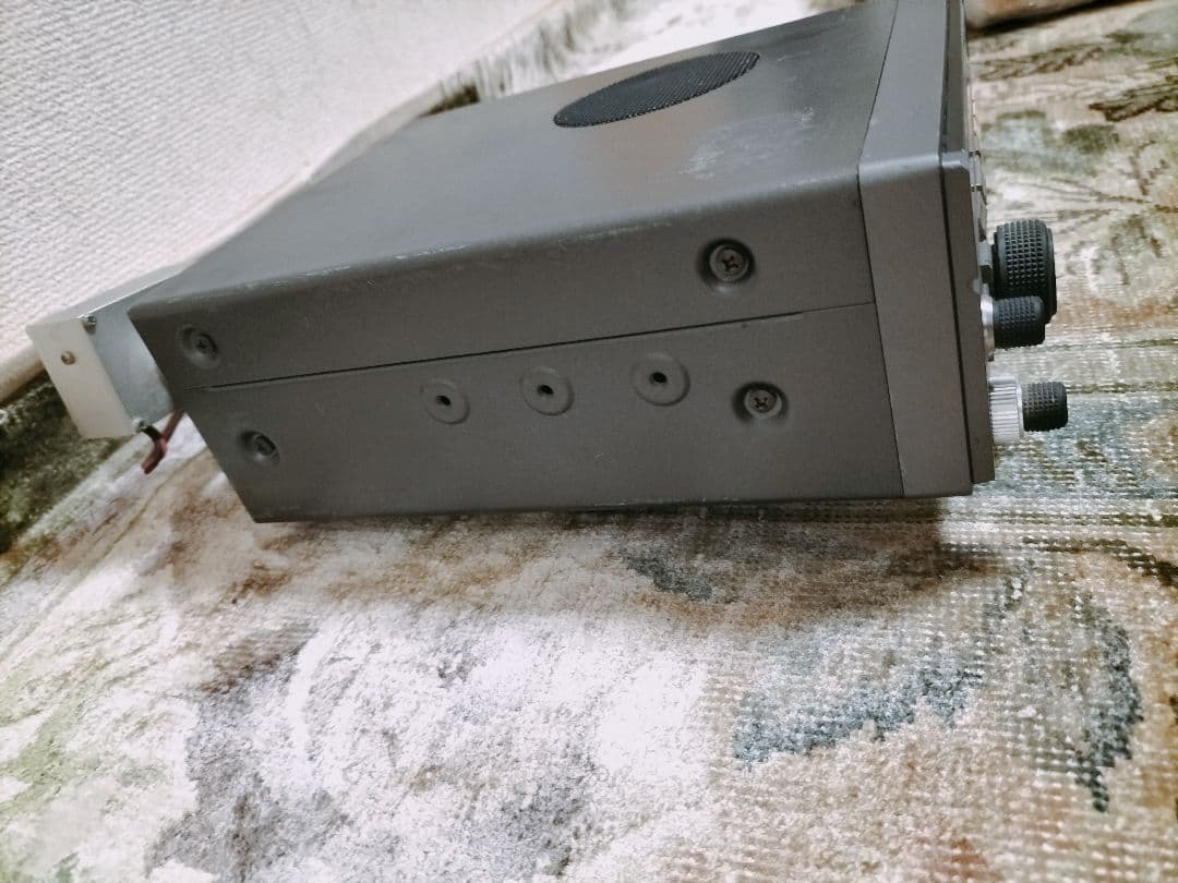 ラジオ・コンポ YAESU FRG-965