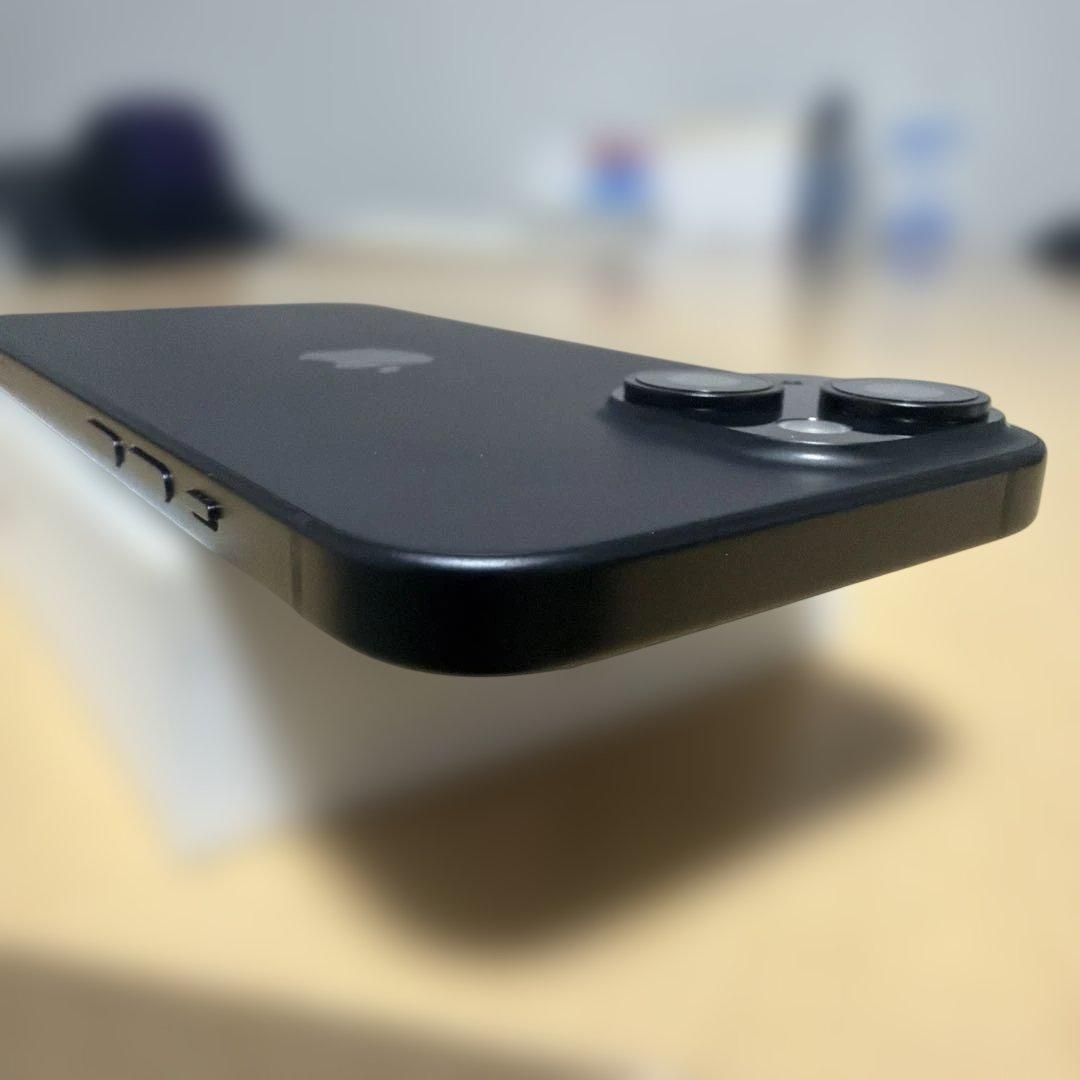 Apple iPhone 15ブラック 128GB 本体 SIMフリー