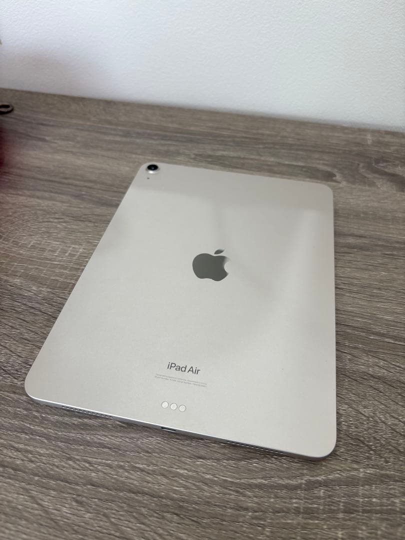 即購入OK美品　ほぼ使わず　iPad Air 本体　第５世代　iPad Air