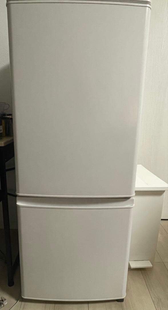 【〜5/6まで値下げ中】三菱電機冷蔵庫　MR-P15G-W