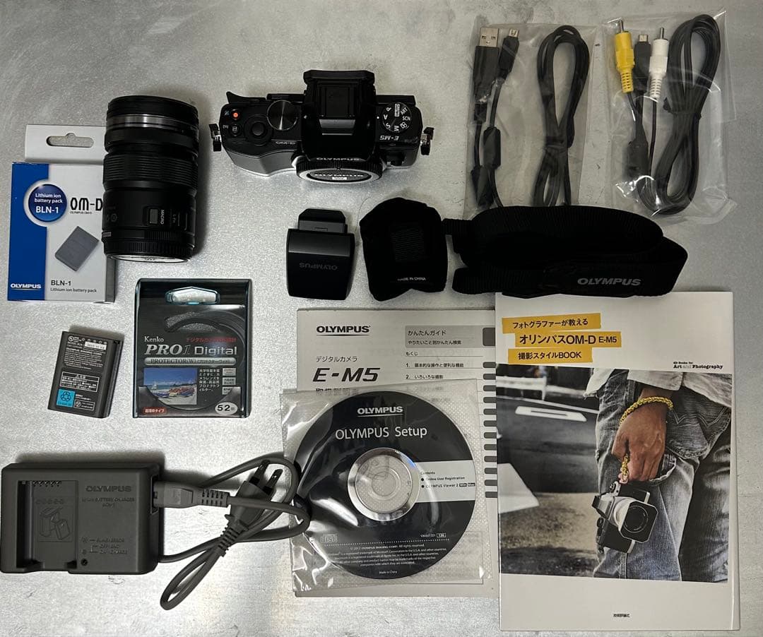 OLYMPUS OM-D E-M5ミラーレス一眼