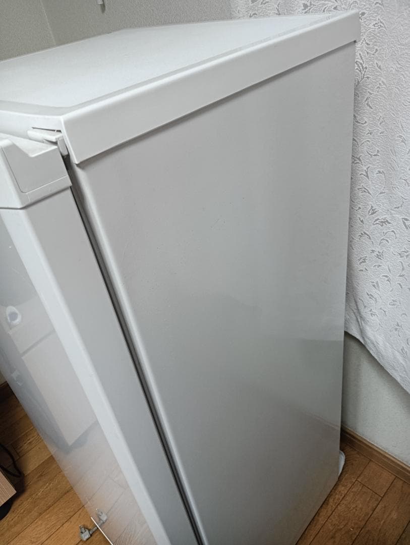 三菱　冷凍庫　MF-U12N-W　2010年式