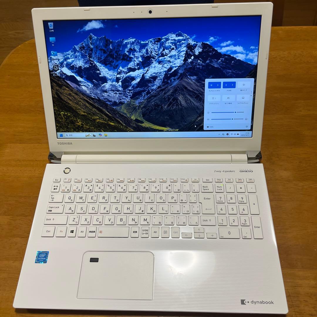 TOSHIBA 東芝　Dynabook 型式：P1-E4JN-EW