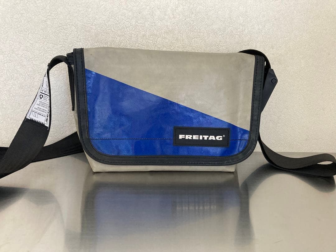 FREITAG F41HAWAII FIVE-0メッセンジャーバッグ グレー/青