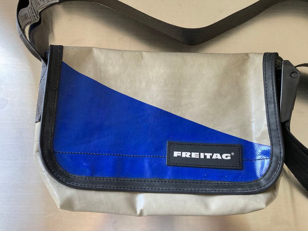 FREITAG F41HAWAII FIVE-0メッセンジャーバッグ グレー/青