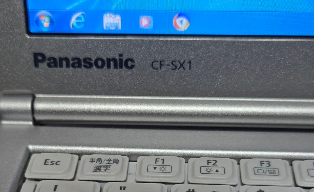 Panasonic レッツノートCF-SX1