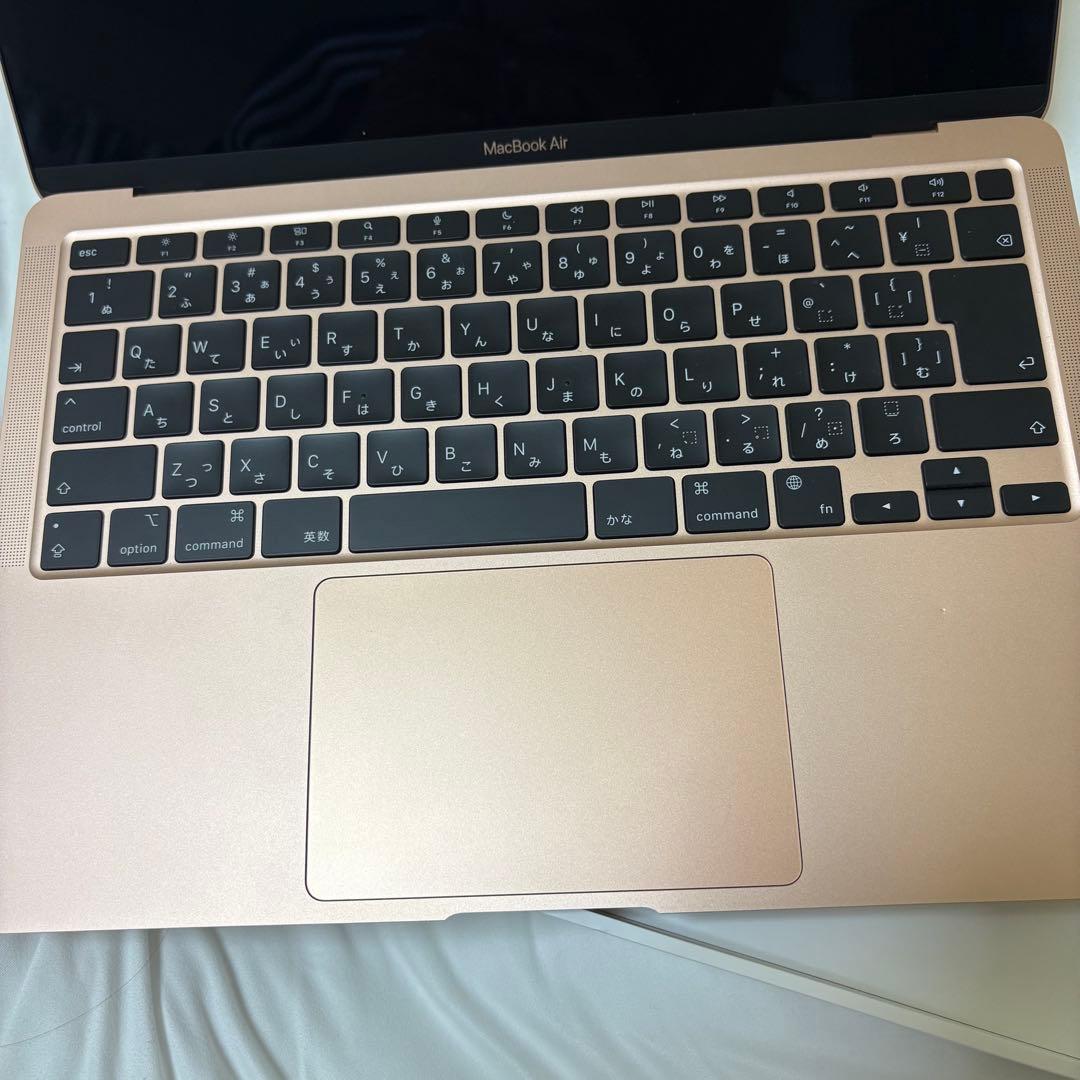 Apple M1チップ搭載13インチMacBook Air