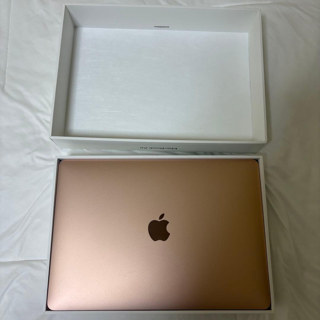 Apple M1チップ搭載13インチMacBook Air