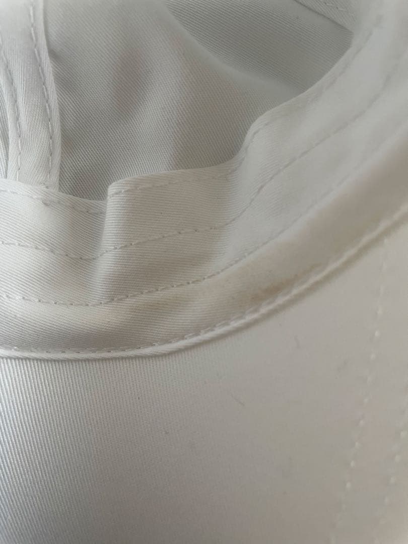 LOUIS VUITTON(ルイヴィトン)キャップ・LV リーグ　ホワイト