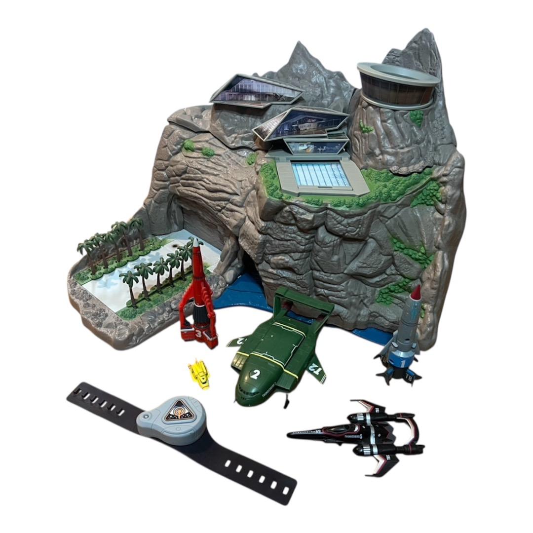 サンダーバード　DXトレイシーアイランド　サウンドビークルシリーズ