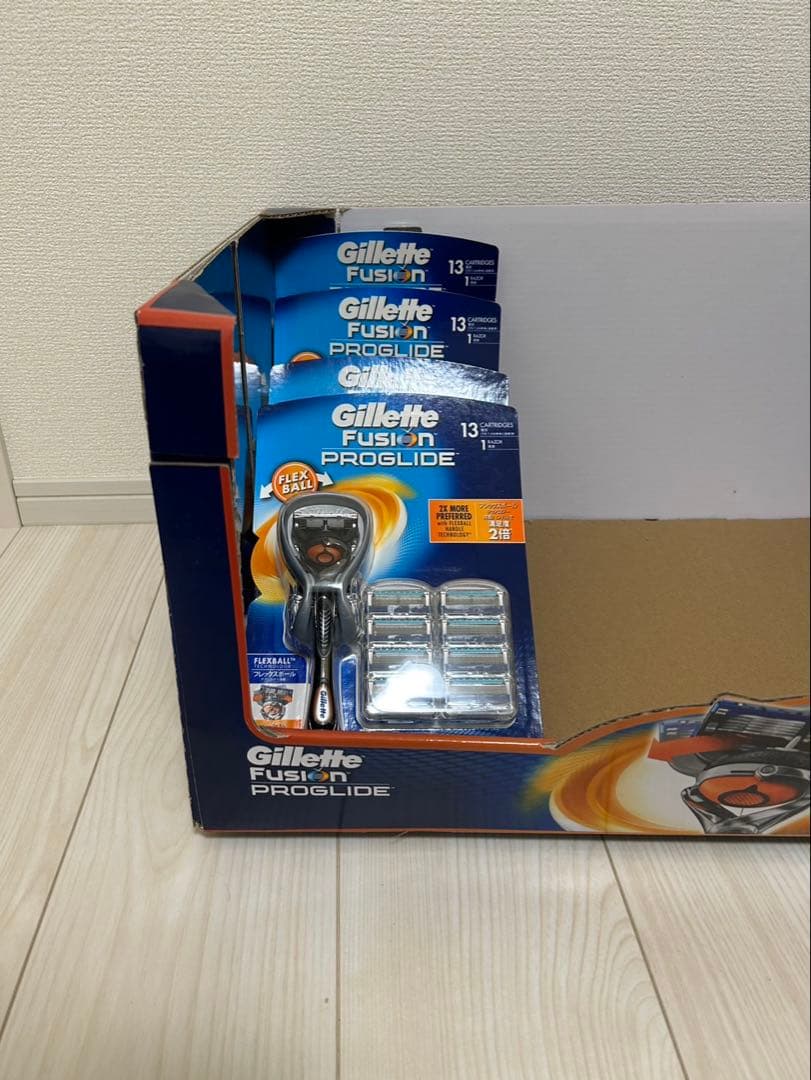 ジレット　フュージョン　本体(刃付き) 替刃13個✖️6個セット