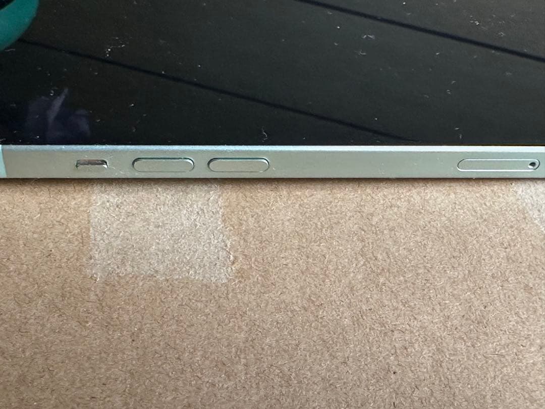 iPhone15 グリーン 128GB