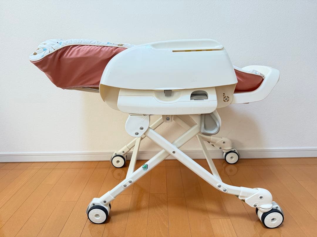 combi コンビ ハイローチェア ネムリス 手動スイング リクライニング