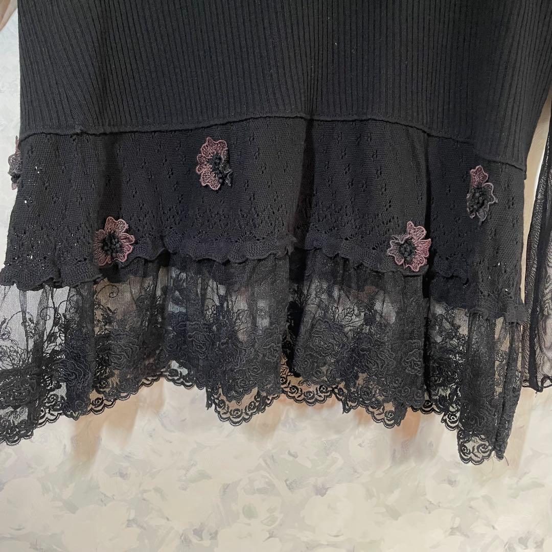 アトリエまりこ　【未使用品】￼黒シースルーお花のトップス