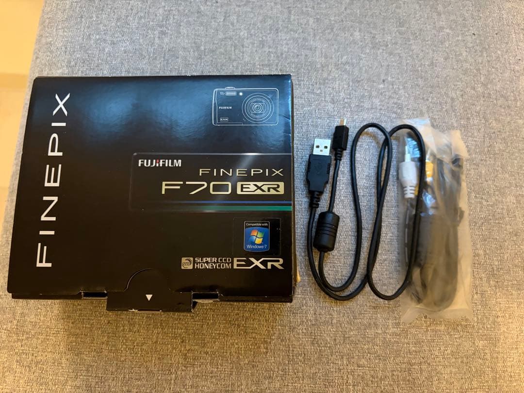 コンパクトデジタルカメラ FinePix F70EXR
