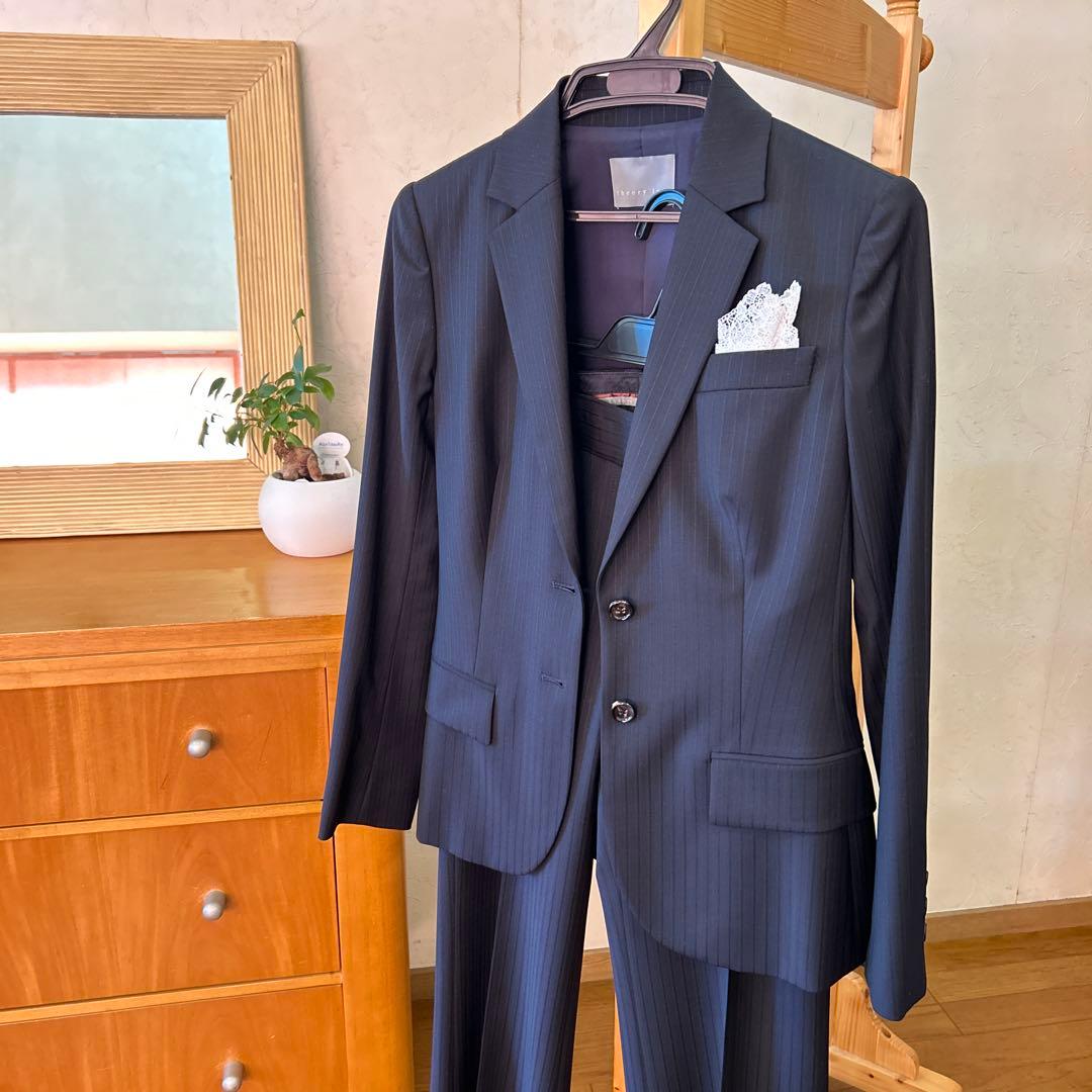 ☆お値下げ☆セオリーリュクス　パンツスーツ　濃紺ウール
