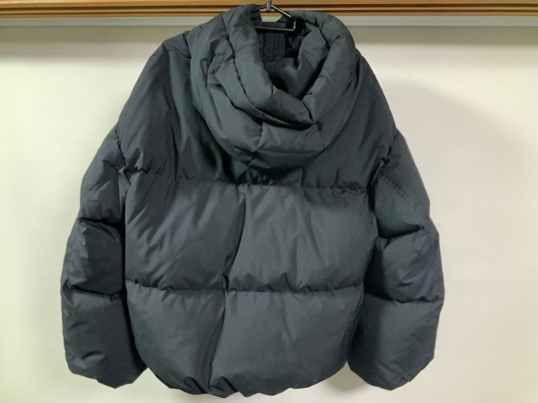 FRAY I.D フード付きダウンジャケット