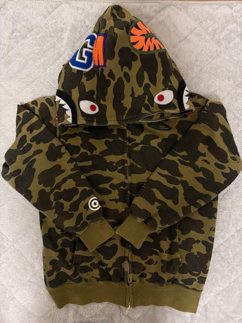 APEシャークパーカー緑Mサイズ