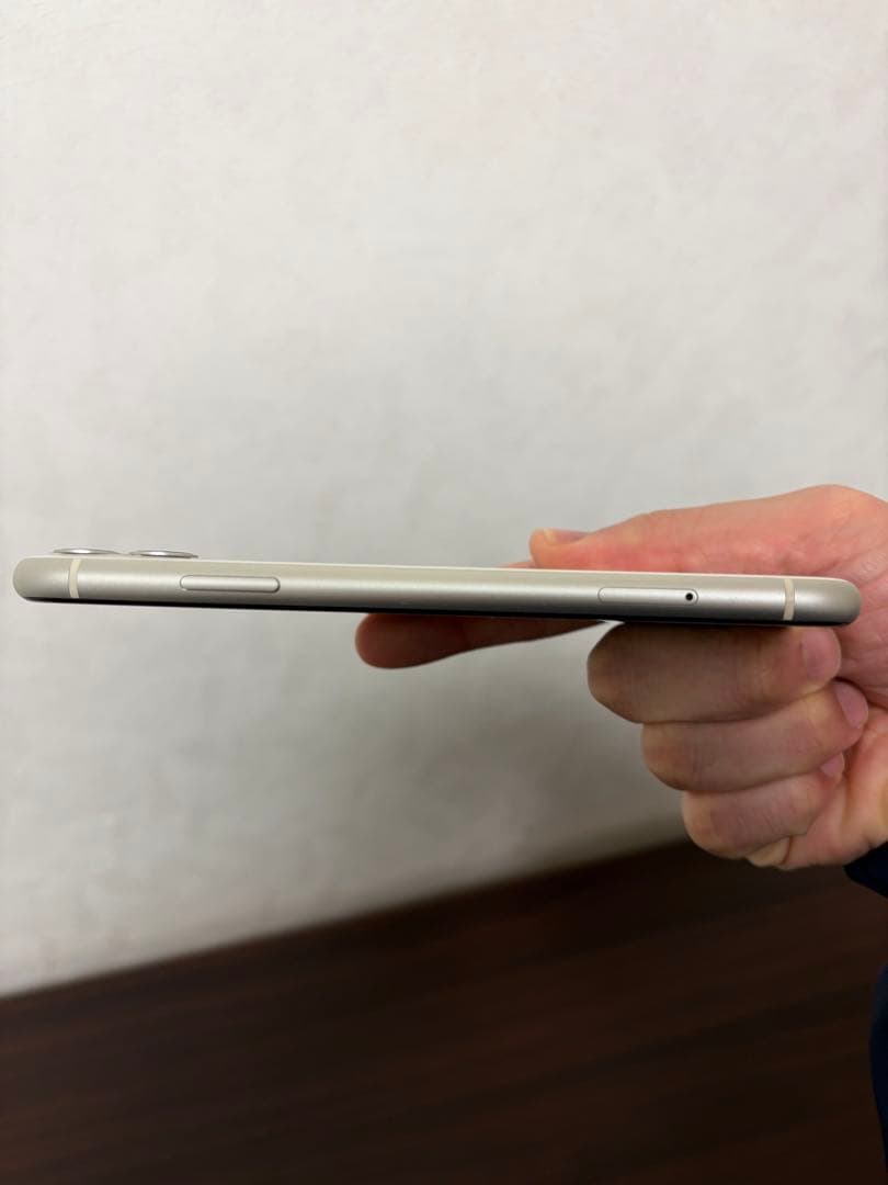 【美品】iPhone11 ホワイト 64GB｜SIMフリー｜残債なし｜動作良好