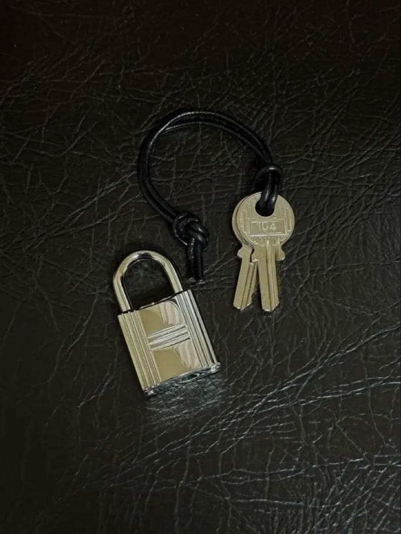 レイセフォー1122 エルメスカデナ 南京錠 シルバー #104.