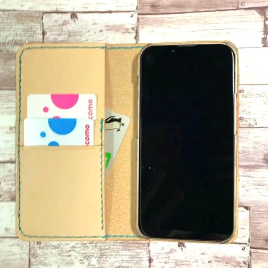 2枚ポケット付き　ヌメ革　ナチュラル　iPhoneケース　手帳型　本革