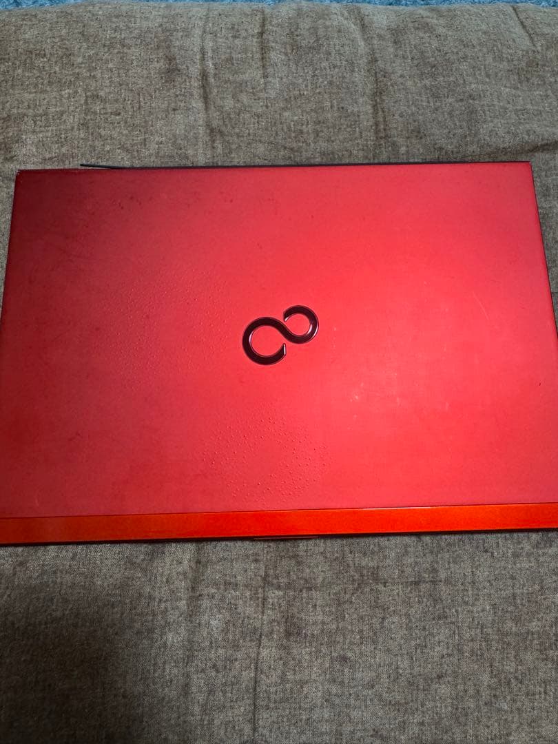 富士通　第8世代　lifebook UH75/B3 レッド
