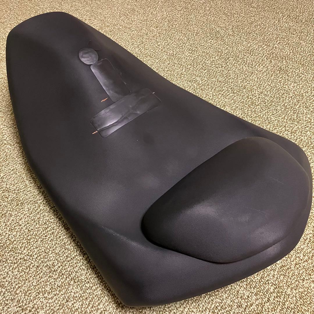 マジェスティ SG20J 4D9 純正 シート